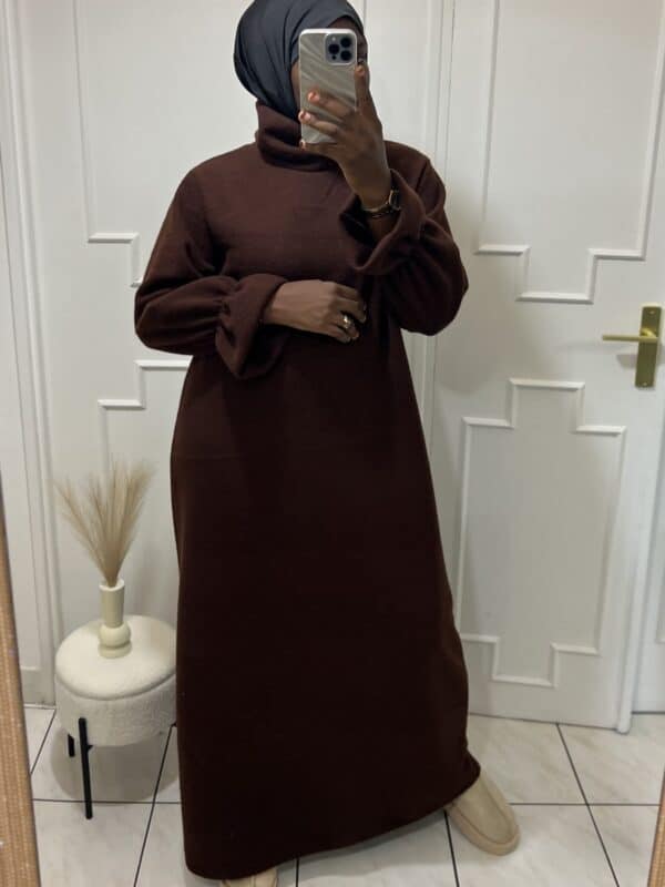 Robe-pull couleur CHOCOLAT