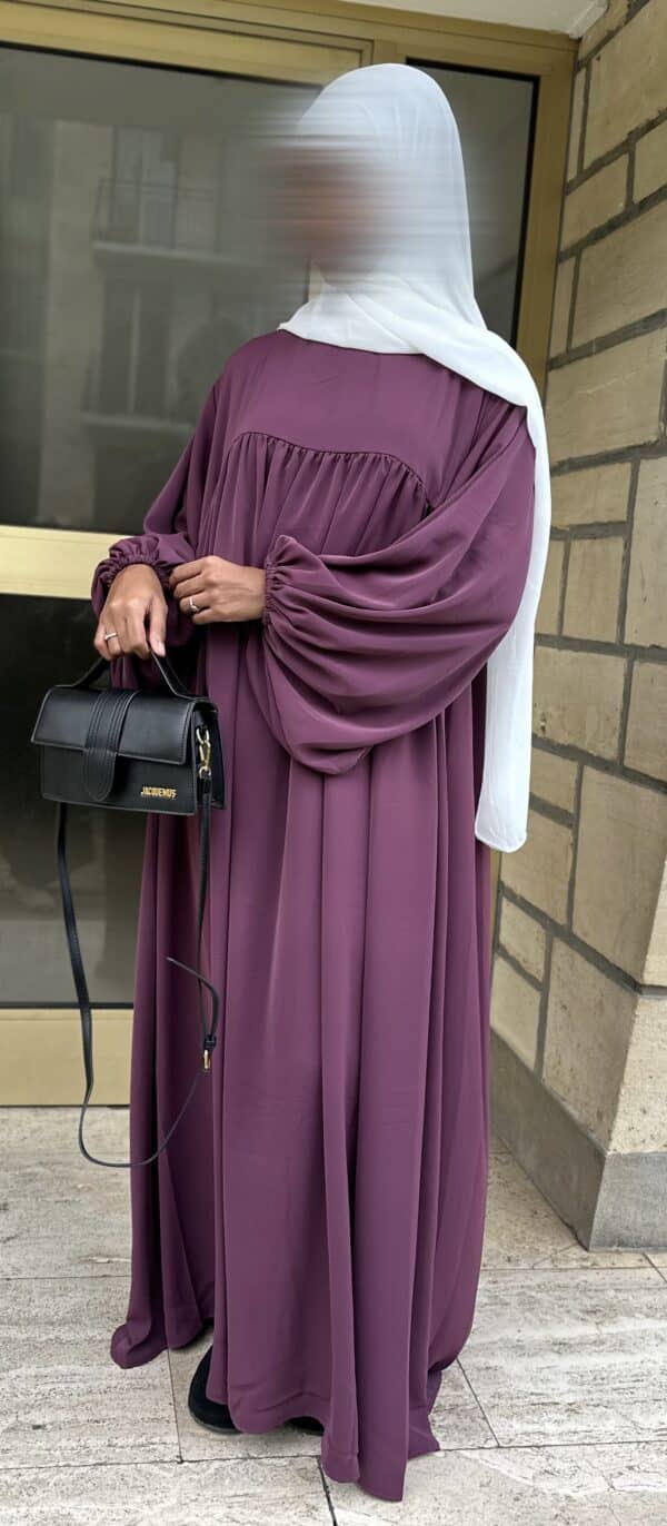 Abaya BAYO soie de medine manches bouffantes, couleur violet