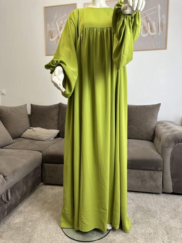 Abaya BAYO soie de medine manches bouffantes grande taille, couleur olive